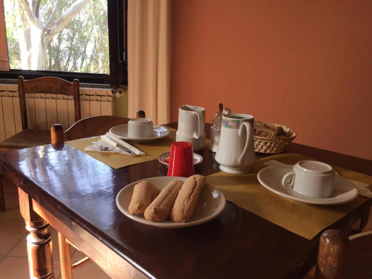 مبيت وإفطار تويلادا Agriturismo E Antica Fattoria Matteu المظهر الخارجي الصورة